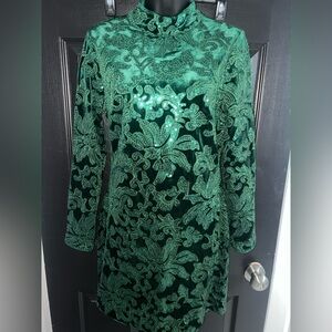 VENUS Green Floral Velvet Dress